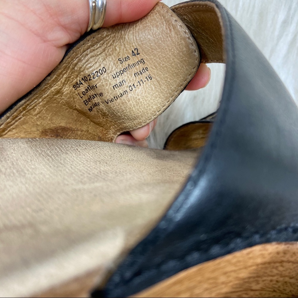 Dansko black leather sandals. 41/10.5/11 - Picture 5 of 5